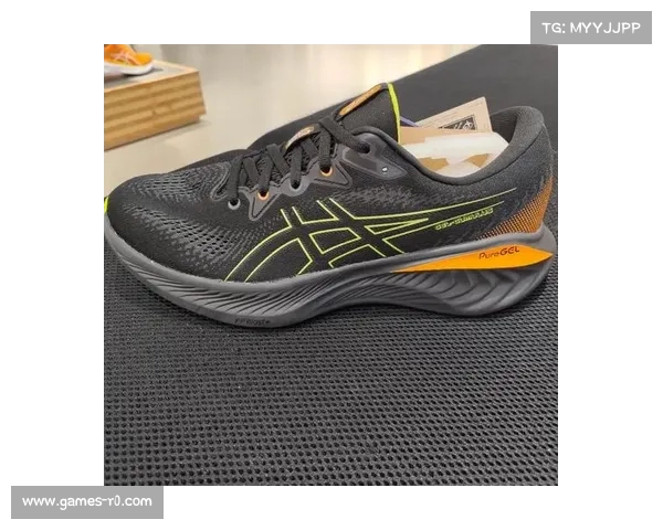 亚瑟士全新装备科技体验区开放 青少年选手首试新品感受前沿科技魅力