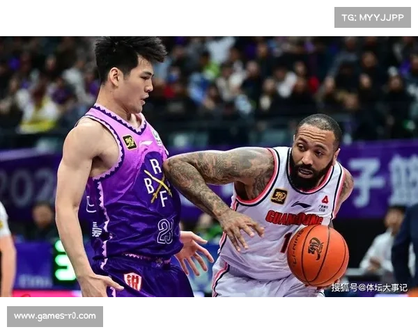 广东男篮加强阵容引进顶尖国内球员与强力外援全力抗衡京沪两强