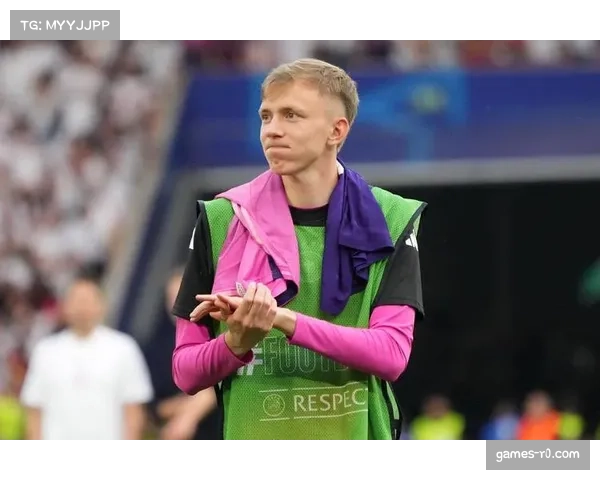 霍芬海姆新援边锋首次合练，教练组盛赞其无球前插速度